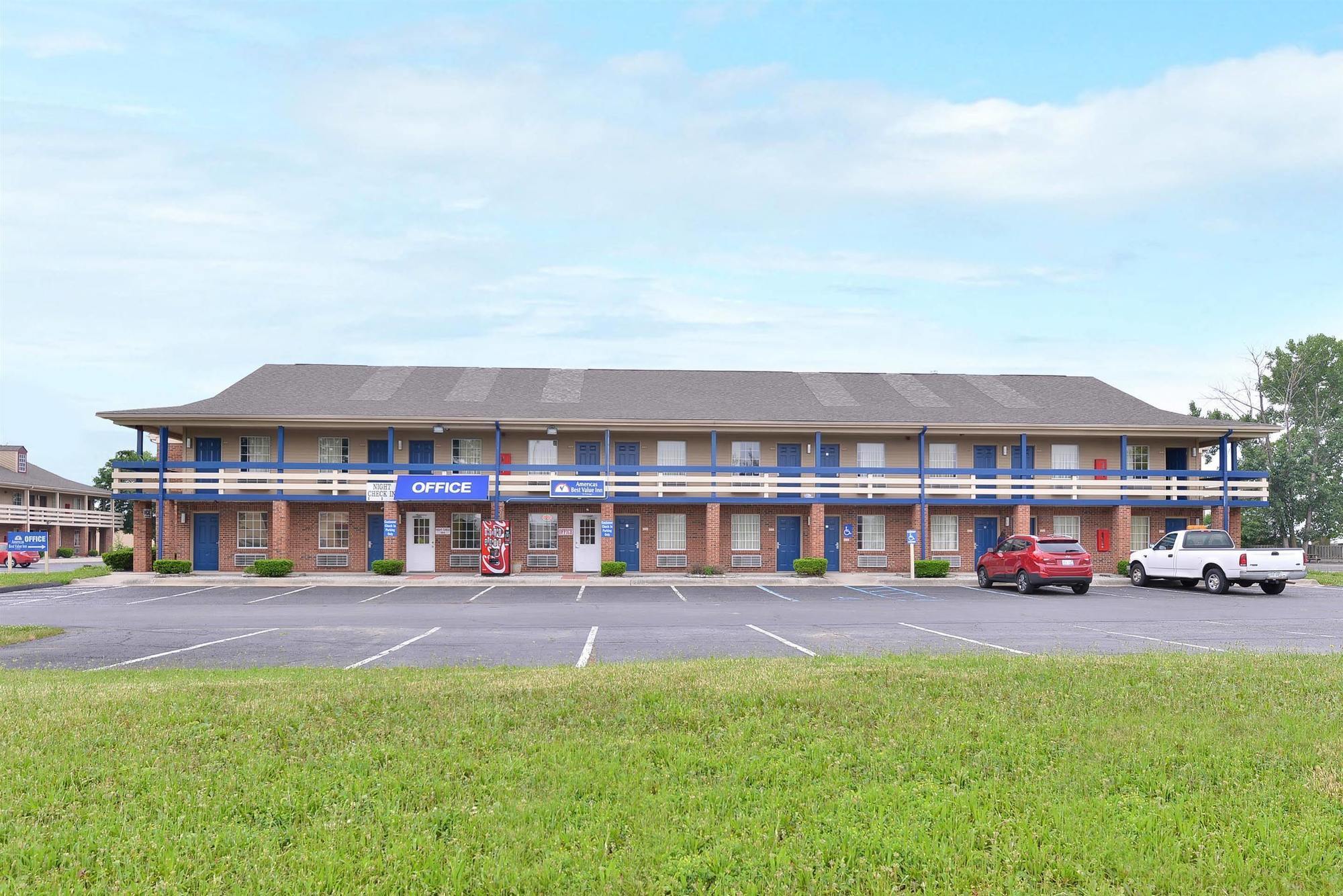 Americas Best Value Inn Maumee/Toledo Exterior foto
