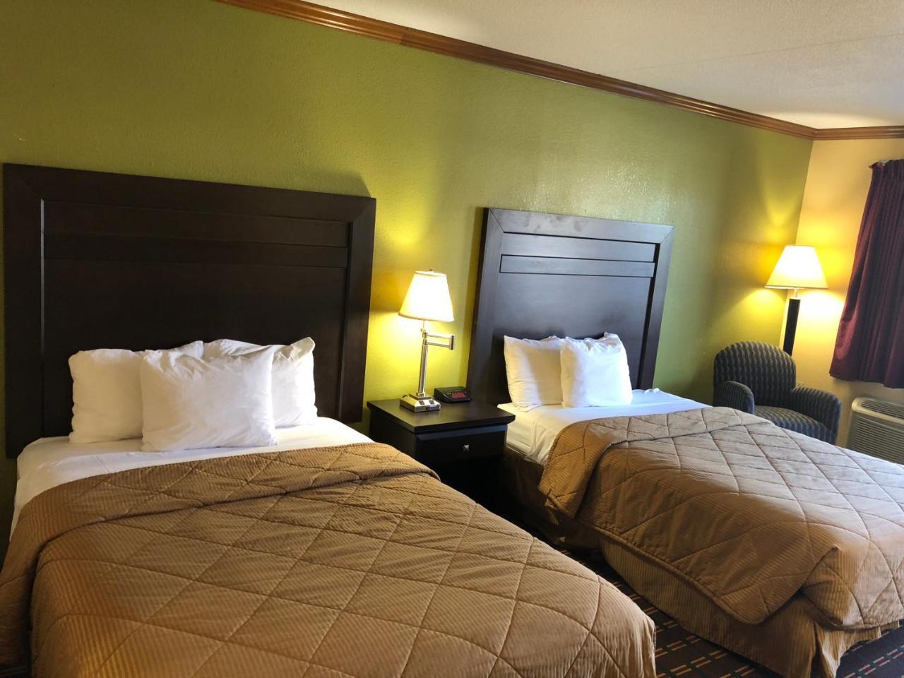 Americas Best Value Inn Maumee/Toledo Exterior foto